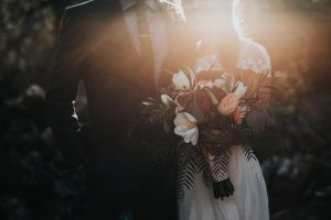 Dlaczego warto skorzystać z usług fotografa ślubnego