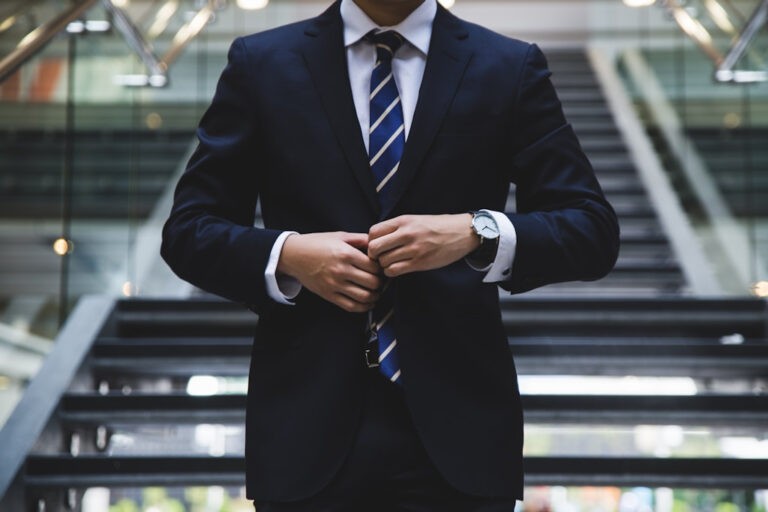 Zewnętrzny dyrektor finansowy – kiedy się sprawdzi?