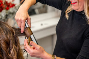 Lokówka do włosów i najczęstsze błędy stylizacyjne – sprawdź, czy je popełniasz?